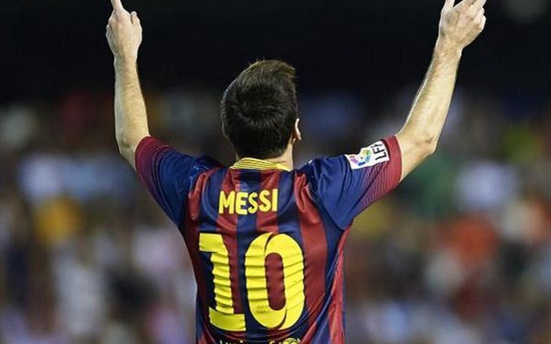 Messi là số 9 ảo hoàn hảo nhất